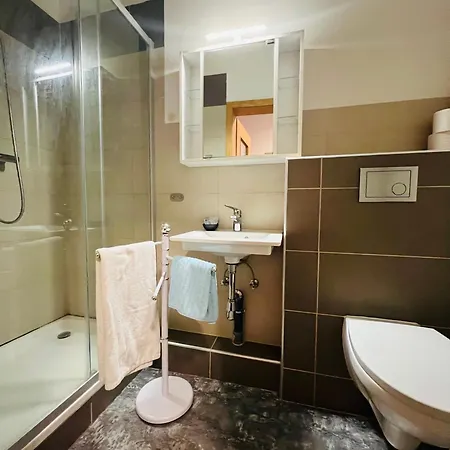 Steinhoff 2* Freden